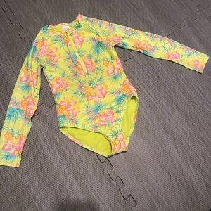 Cat & Jack Light Green Floral Long Sleeve One-Piece Swimsuit XS(4/5)